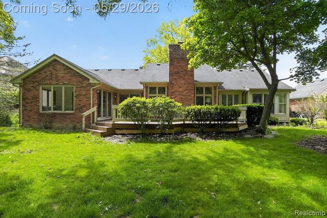 20308 Gary Lane, Livonia, MI 48152