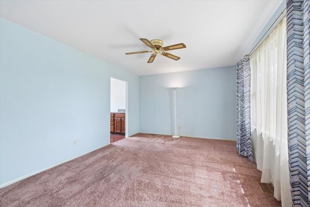 2942 W 76th Lane, Merrillville, IN 46410