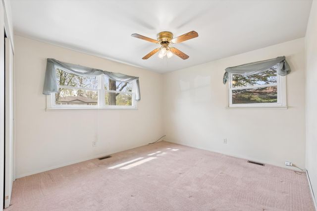 2942 W 76th Lane, Merrillville, IN 46410