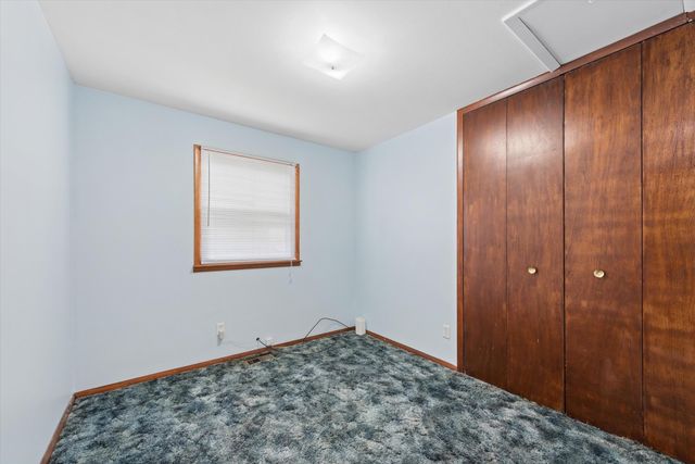 2942 W 76th Lane, Merrillville, IN 46410