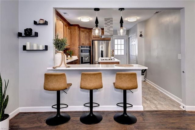 38 Parker AVE, Newport News, VA 23606