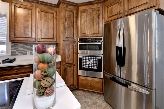 38 Parker AVE, Newport News, VA 23606