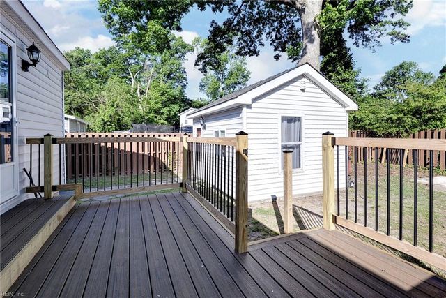 38 Parker AVE, Newport News, VA 23606