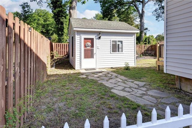 38 Parker AVE, Newport News, VA 23606