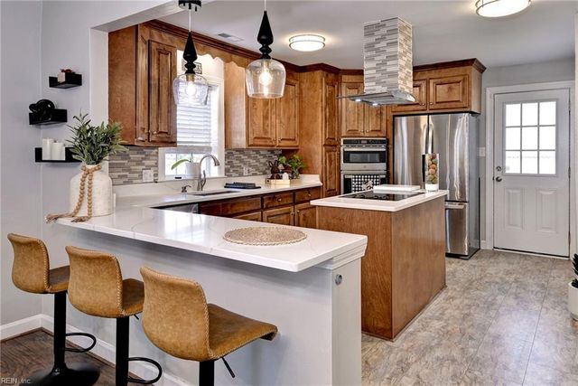 38 Parker AVE, Newport News, VA 23606