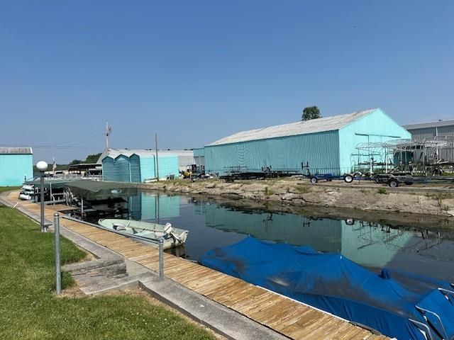 Clark's Landing Co Op 36, Hamilton, IN 46742
