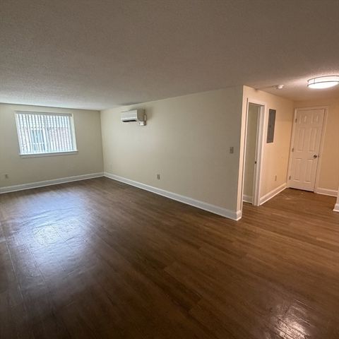 237 Garden St 243-8, Cambridge, MA 02138