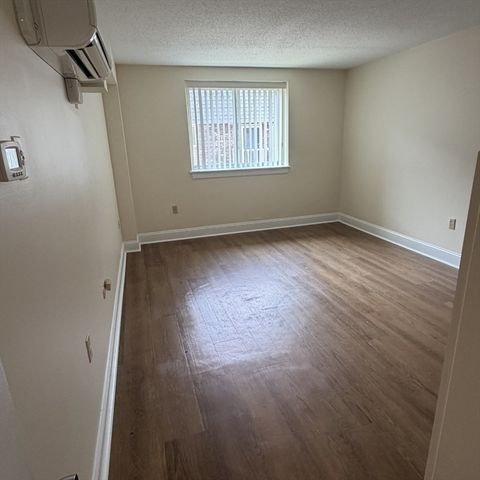 237 Garden St 243-8, Cambridge, MA 02138