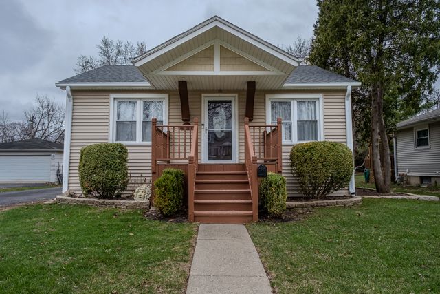 326 S Hudson Street, Westmont, IL 60559