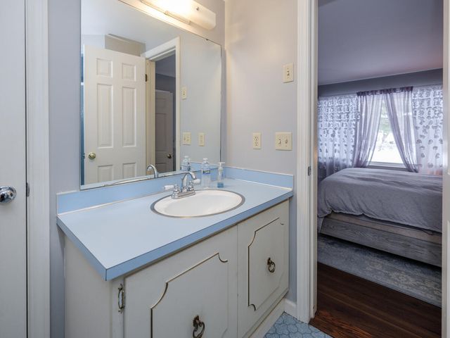 3419 Old Colony Road, Kalamazoo City, MI 49008