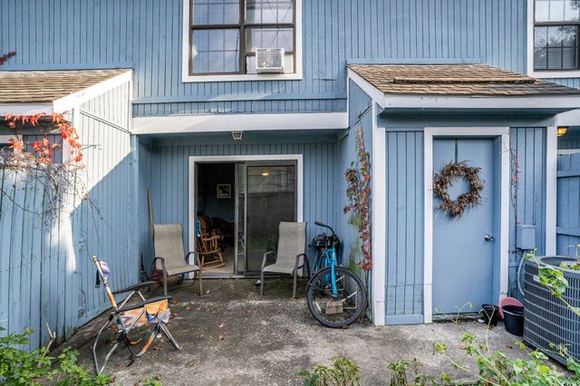 601 38th Ave N Apt E3, Myrtle Beach, SC 29577