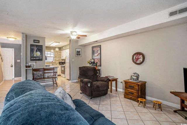 601 38th Ave N Apt E3, Myrtle Beach, SC 29577