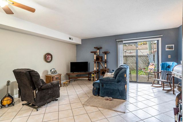 601 38th Ave N Apt E3, Myrtle Beach, SC 29577