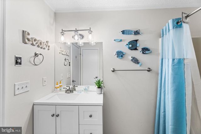 14104 DUKES AVE, Ocean City, MD 21842