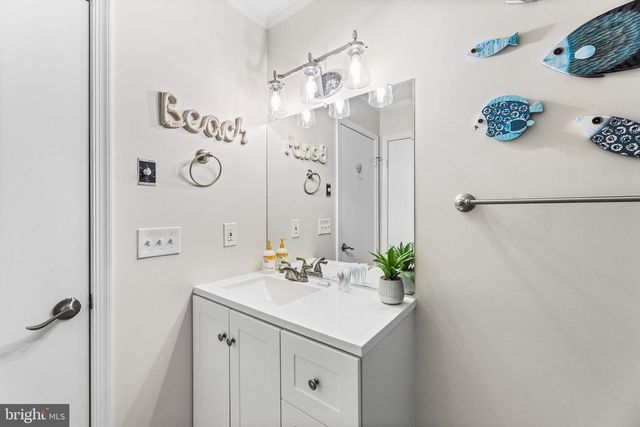 14104 DUKES AVE, Ocean City, MD 21842