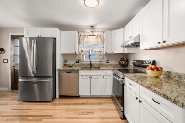 89 Verdugo St, West Springfield, MA 01089
