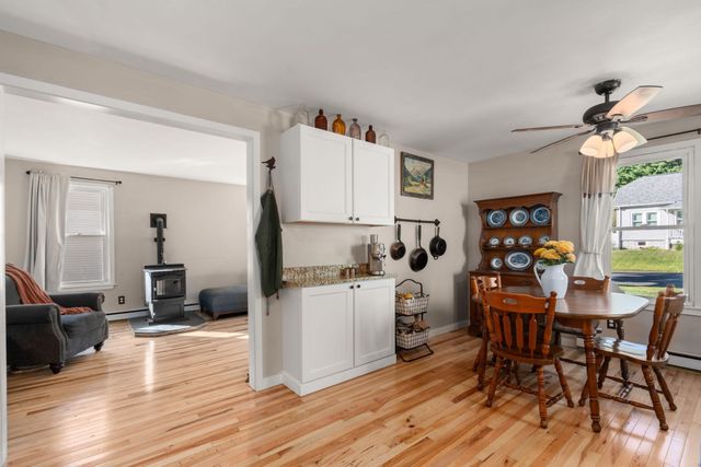 89 Verdugo St, West Springfield, MA 01089