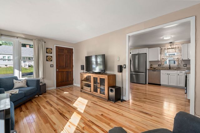89 Verdugo St, West Springfield, MA 01089