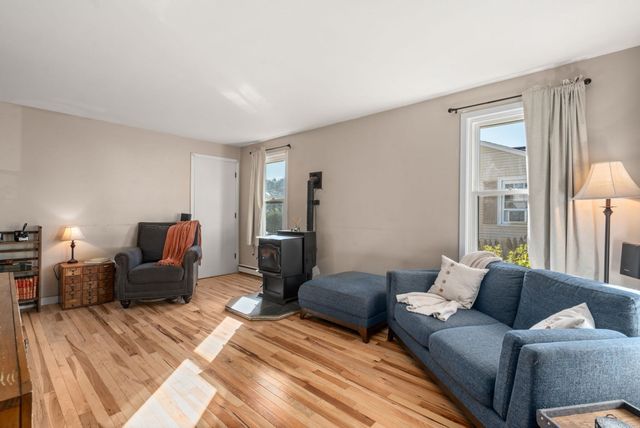 89 Verdugo St, West Springfield, MA 01089