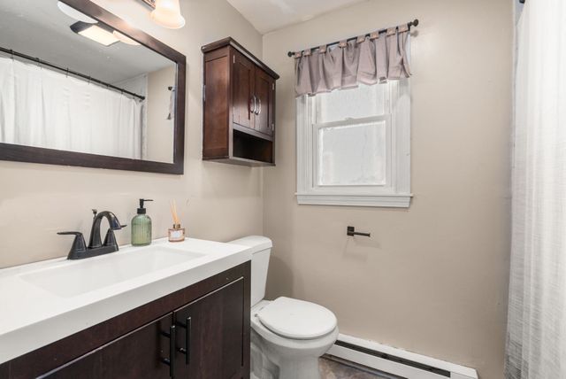89 Verdugo St, West Springfield, MA 01089