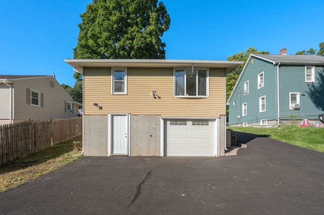 89 Verdugo St, West Springfield, MA 01089