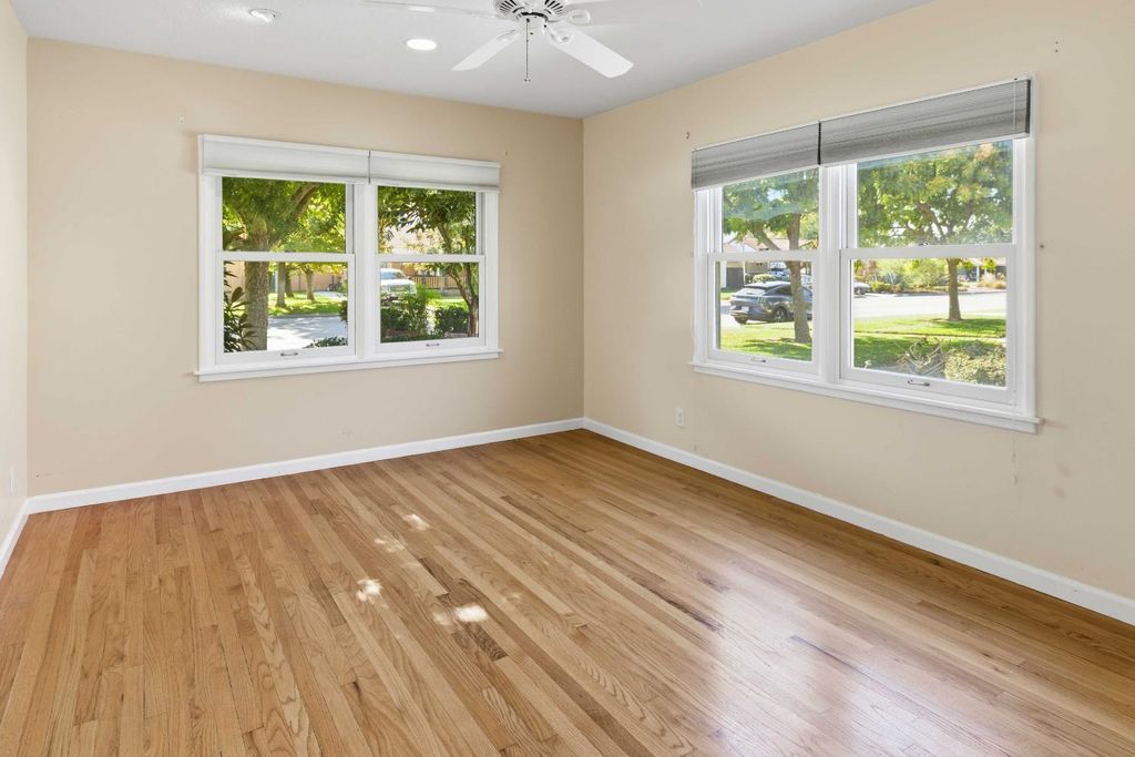 Image 15 of property listing at 1673 Union, Kingsburg, CA 93631