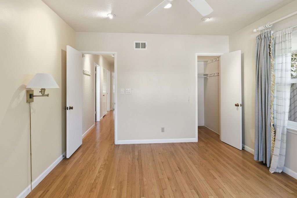 Image 17 of property listing at 1673 Union, Kingsburg, CA 93631