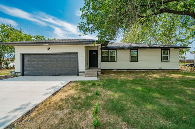 613 Jefferson Avenue, Princeton, TX 75407
