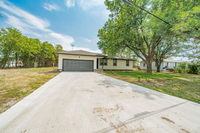 613 Jefferson Avenue, Princeton, TX 75407