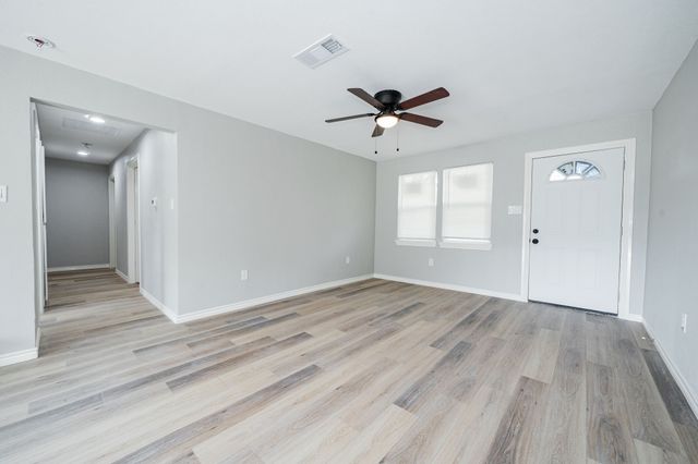 613 Jefferson Avenue, Princeton, TX 75407