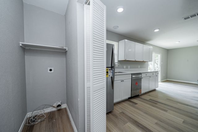 613 Jefferson Avenue, Princeton, TX 75407