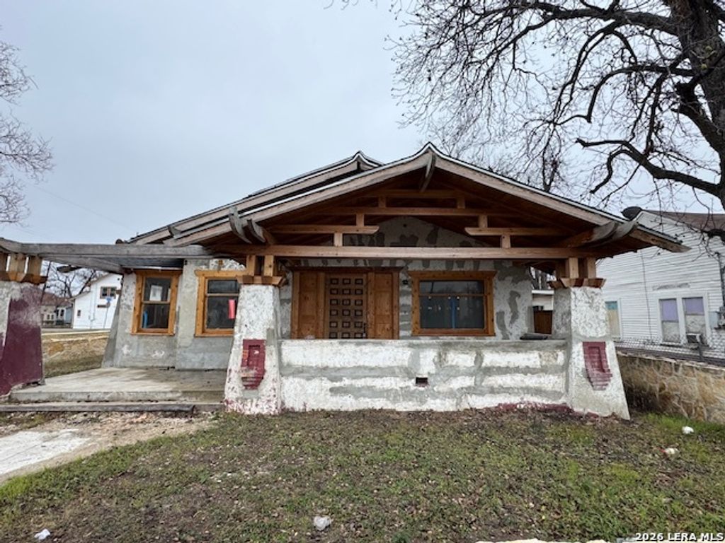 834 Iowa, San Antonio, TX 78203