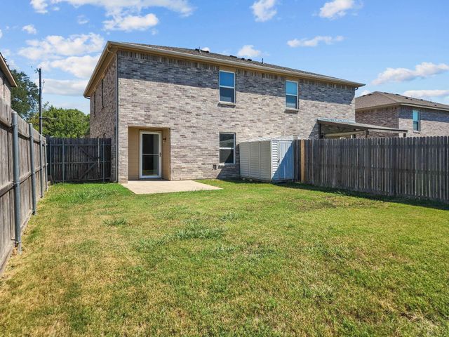 821 E College Avenue, Princeton, TX 75407