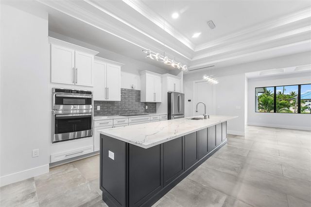 513 SW South Carolina Dr, Stuart, FL 34994