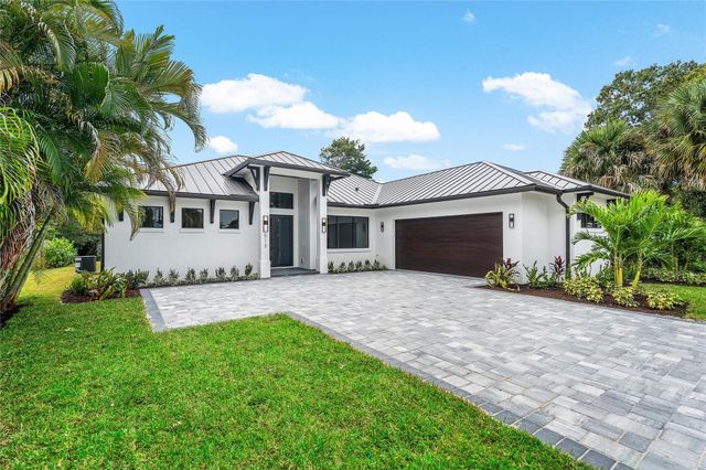 513 SW South Carolina Dr, Stuart, FL 34994