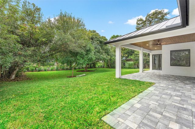 513 SW South Carolina Dr, Stuart, FL 34994