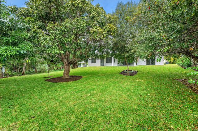 513 SW South Carolina Dr, Stuart, FL 34994