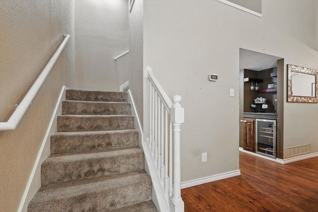 2012 Raven Lane, Lewisville, TX 75077