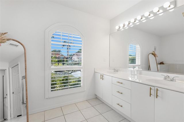 4817 POST POINTE DRIVE, Sarasota, FL 34233