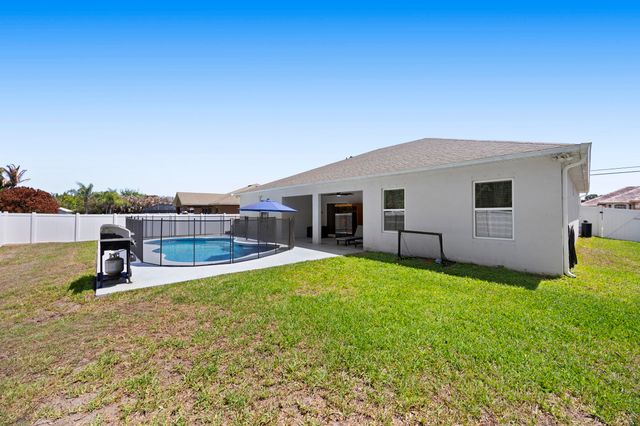 5515 NW Whitecap Road, Port St. Lucie, Port St Lucie, FL 34986