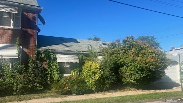 18900 Cherrylawn Street, Detroit, MI 48221