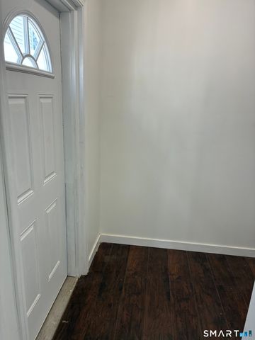 16 Vermont 1ST FLOOR Street 1, Waterbury, CT 06704