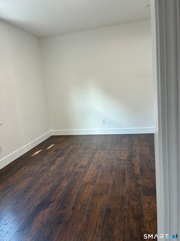 16 Vermont 1ST FLOOR Street 1, Waterbury, CT 06704