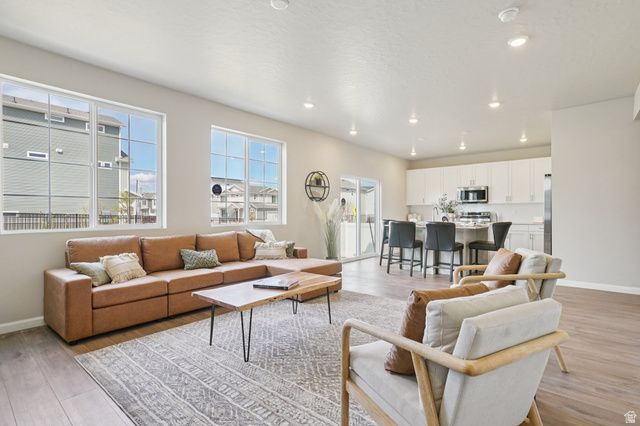 7076 N CAIRNS WAY, Eagle Mountain, UT 84005
