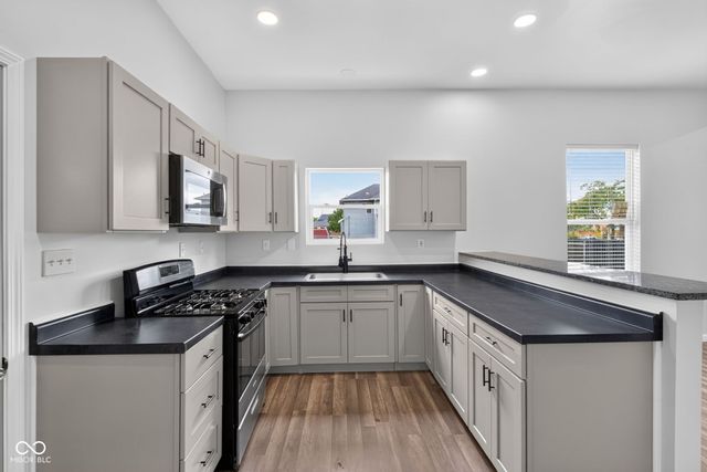 822 W 28th Street, Indianapolis, IN 46208
