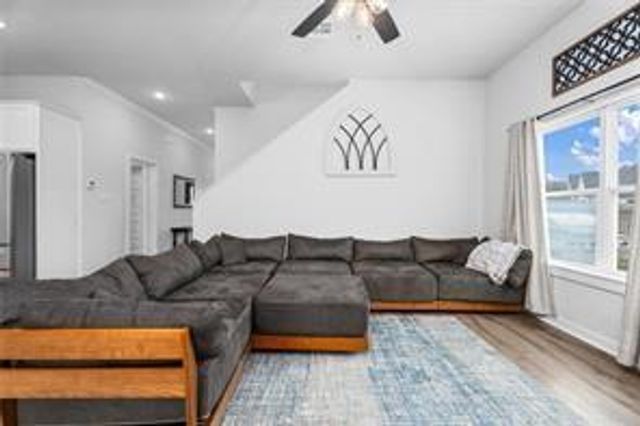 3027 Wolfpack Loop, Bryan, TX 77808