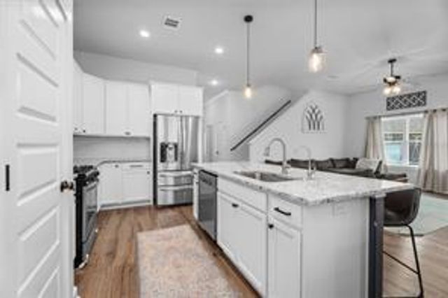 3027 Wolfpack Loop, Bryan, TX 77808