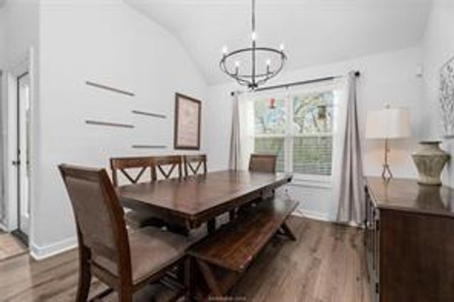 3027 Wolfpack Loop, Bryan, TX 77808