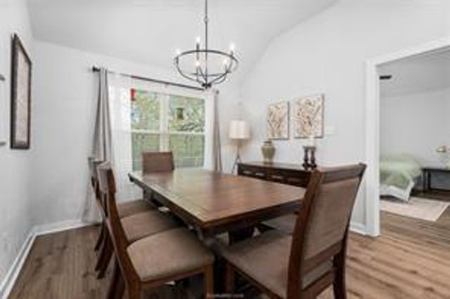3027 Wolfpack Loop, Bryan, TX 77808