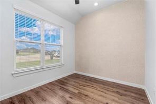 3027 Wolfpack Loop, Bryan, TX 77808